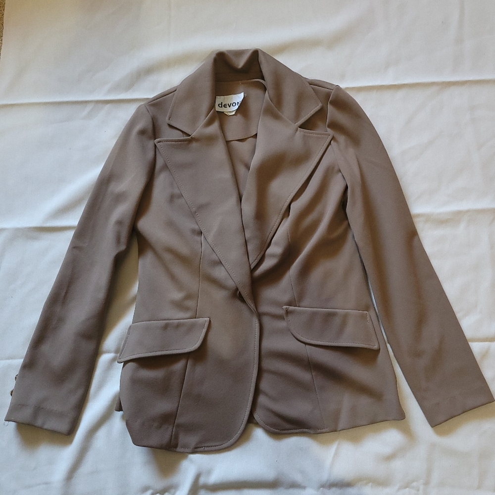 Devon Brown Three-Piece Suit Set - image 2